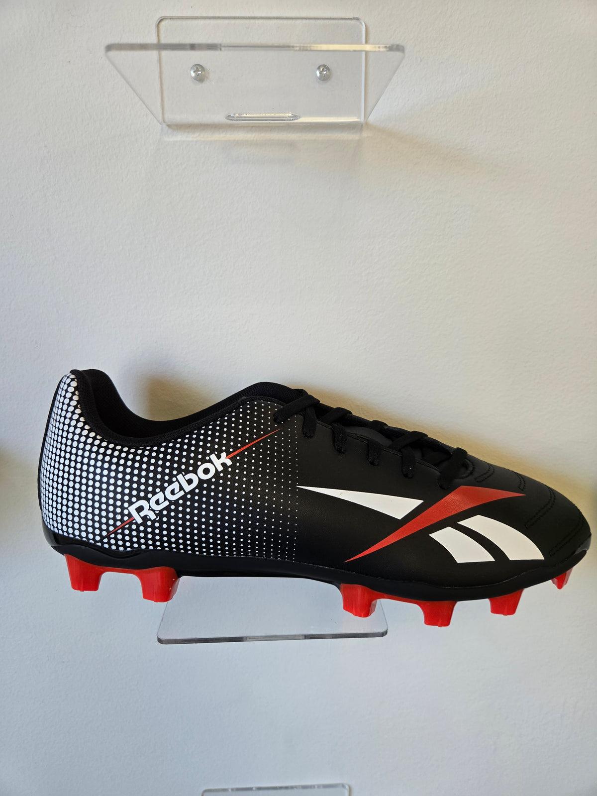 Reebok Strike MG " Black/Red "