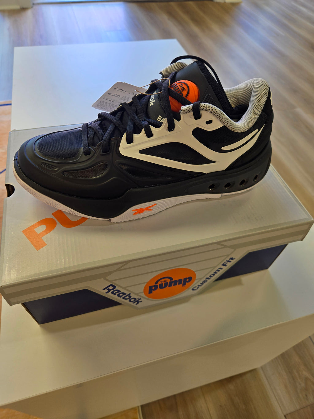 Engine A Pump Basketball Shoes